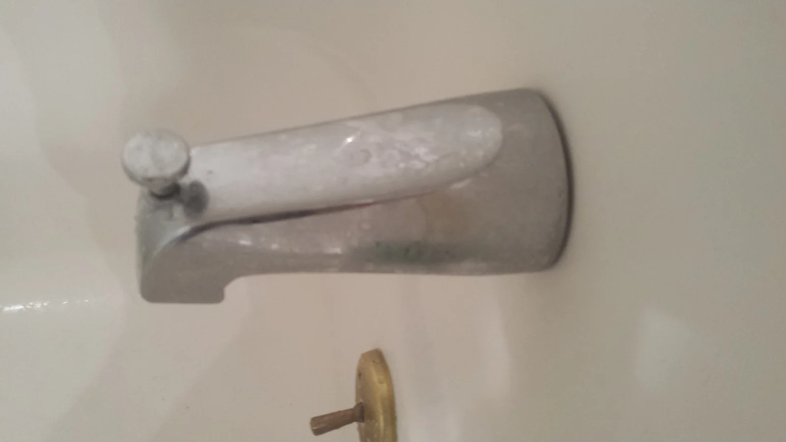 How to clean Hard Water Stains From a Faceut